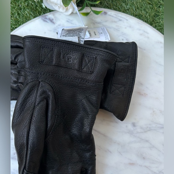 UGG mens 3 Point Leather Tech Gloves With Sherpa Lining black size large - Picture 11 of 16